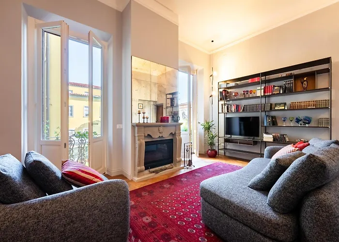 Comfortable Wide Apartment In The Core Of Florence